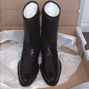 Dark brown Eel skin boots